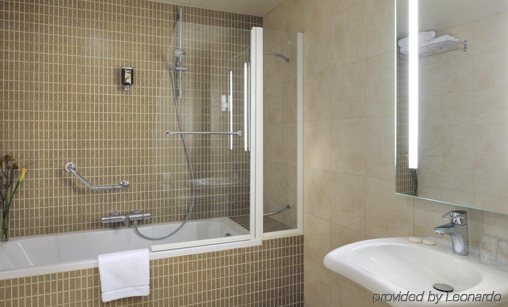 Novotel Brussels Centre Midi 4*