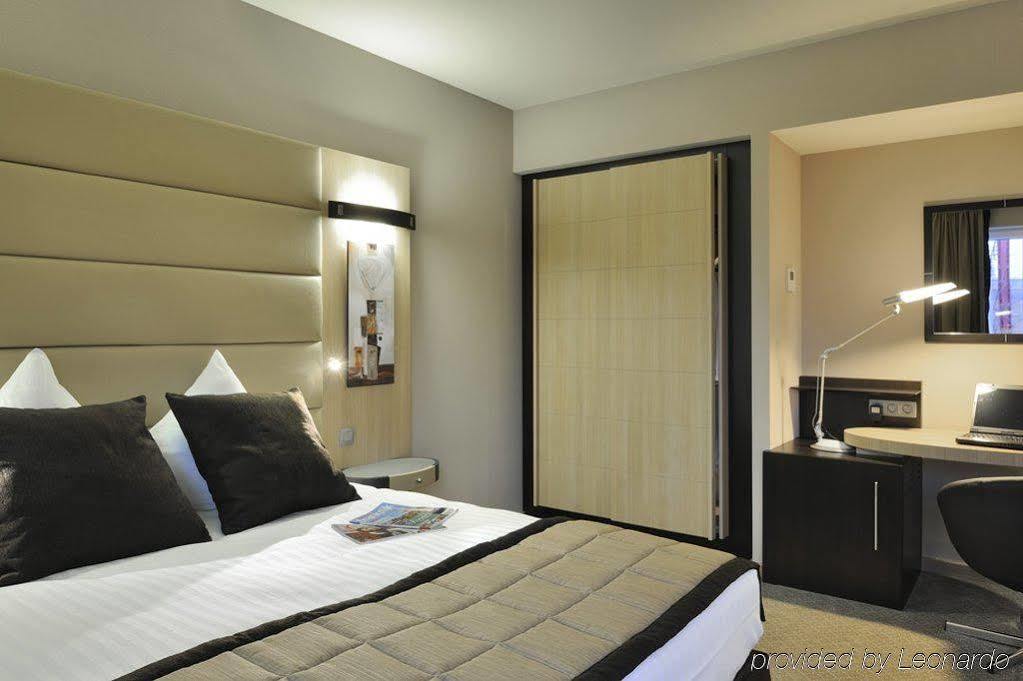 Hotel Novotel Brussels Centre Midi 4*